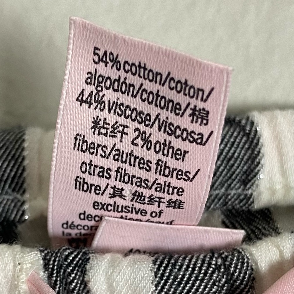 Victoria's Secret XL Gray + White Striped Metallic Flannel Pajamas 2-Piece Set - Picture 16 of 16